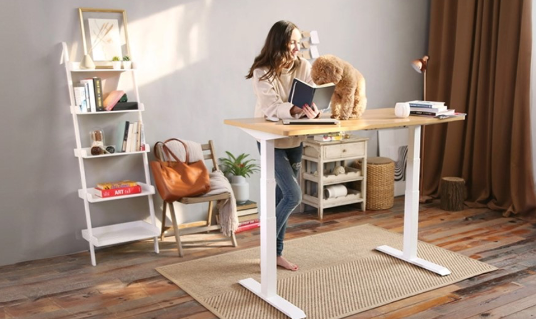 香港老闆、打工仔新知:電動升降桌助你提升工作效率,準時收工