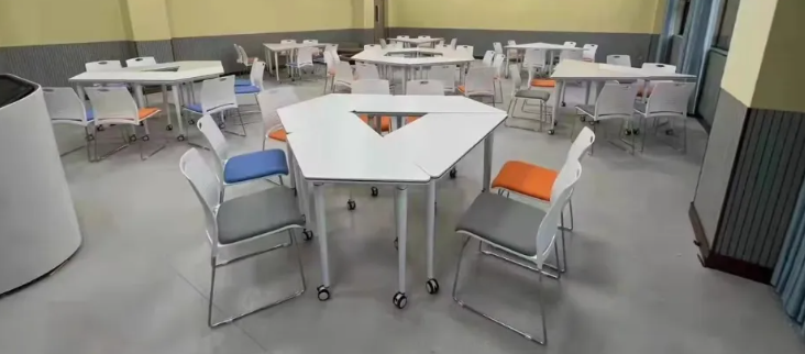 KAD031 Theme Simple Office Meeting Event Table