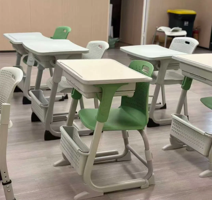 KAD033 Studio Height-Adjustable Student Desk