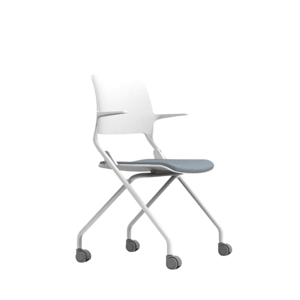 KEM038 Puro 折疊滑輪扶手疊椅