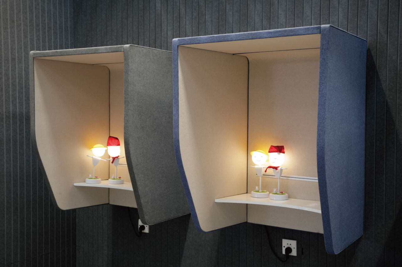 EFP-42 Panno 掛壁電話亭