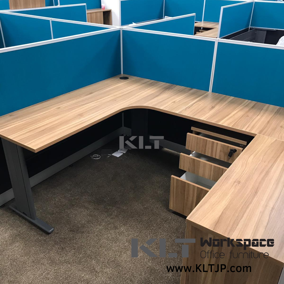 JBA032 香港基督教服務處辦公及經理室傢俬項目