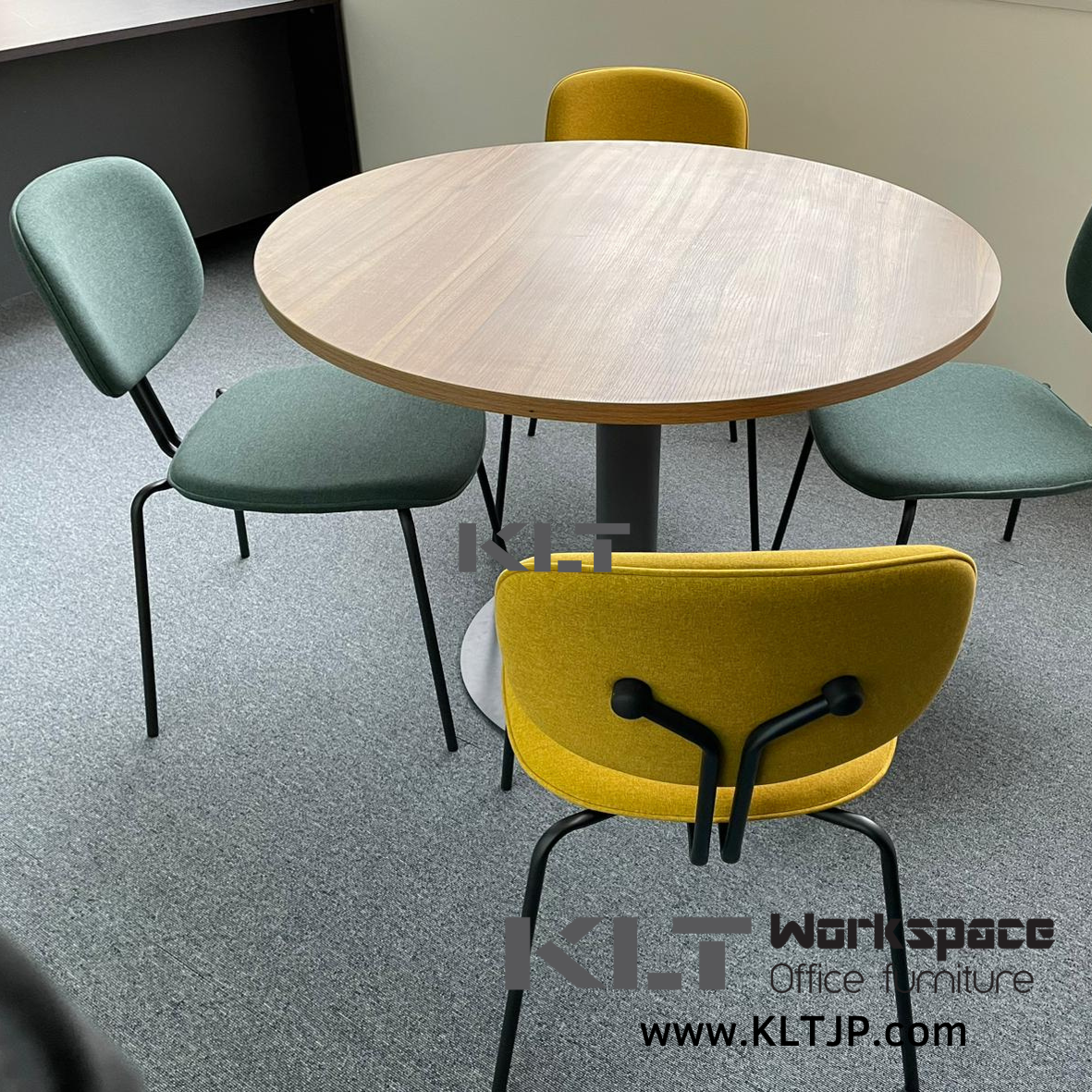 JBA081 新都會廣場行政辦公室傢俬項目