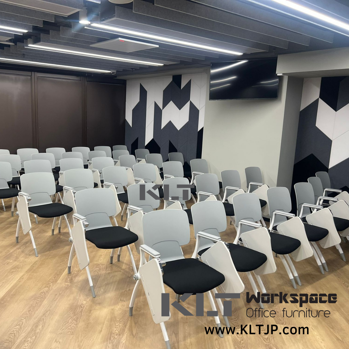 JBA083 香港大學學院培訓室傢俬項目