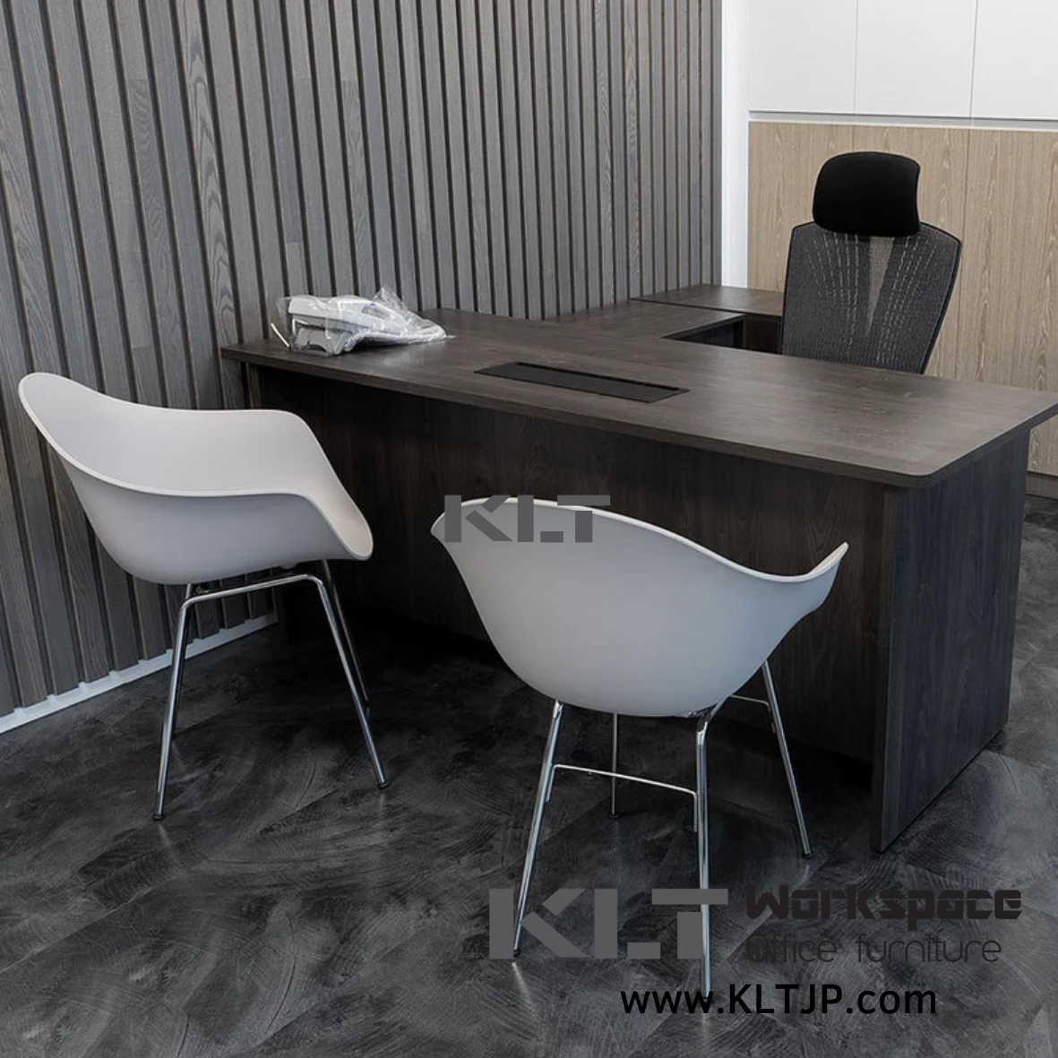 Job-12 Customer's First Impression Space