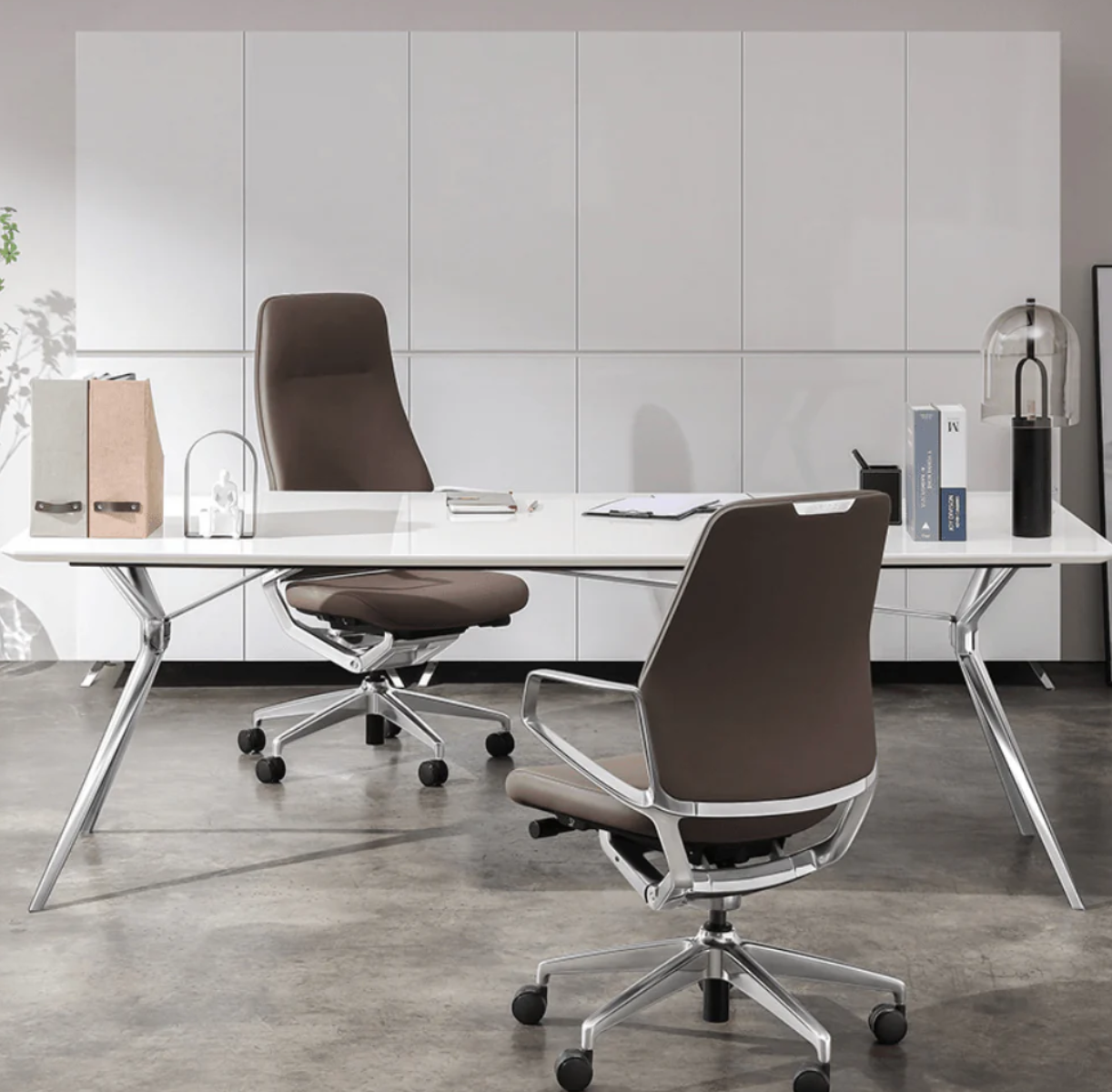 GT002 Arico High Back Ergonomic Leather Executive Chair | German Design Red Dot Award-winning Executive Chair