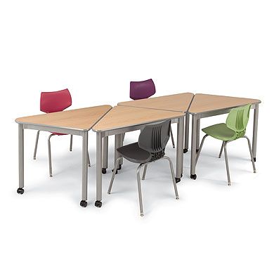 ST14- STEAM Triangular Rounded Table (Wooden Desktop)