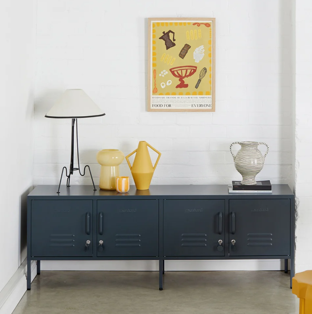 SS018 Standard Locker