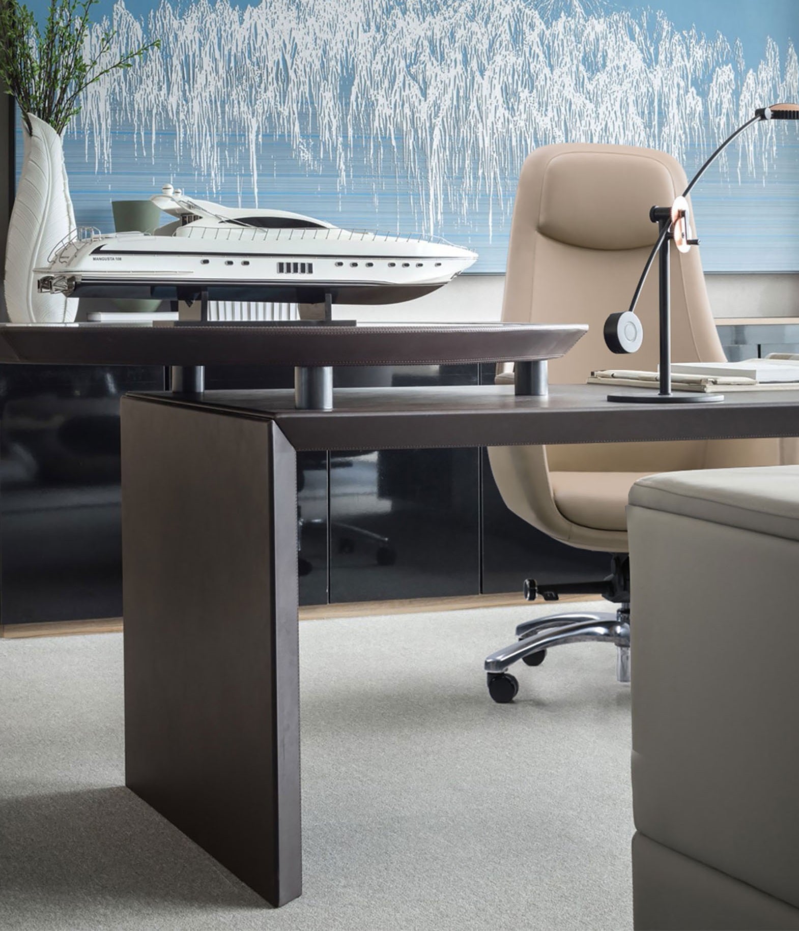 KH326 Sorre leather large class chair meeting chair | aluminum foot luxury high-end seat