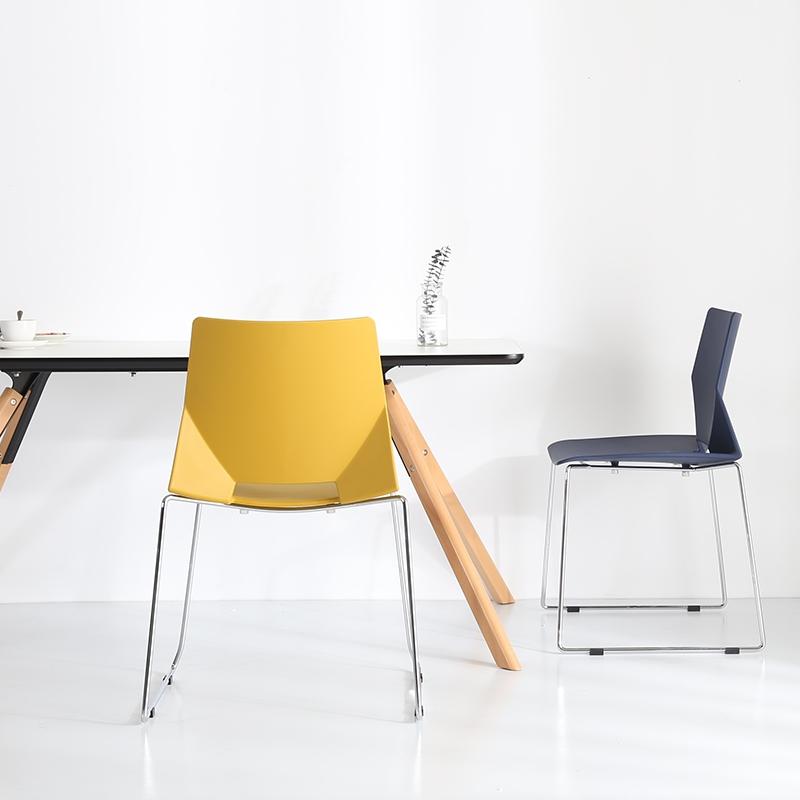 KH-247 Gyro Metal Foot Office Chair