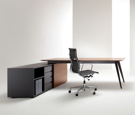 EMD1200 Leonar CEO Executive large desk|Obslant design