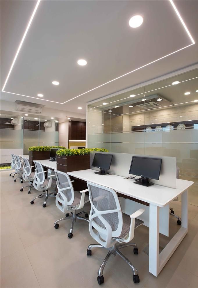 WD3800 Savio Minimal Frameless Panel Table