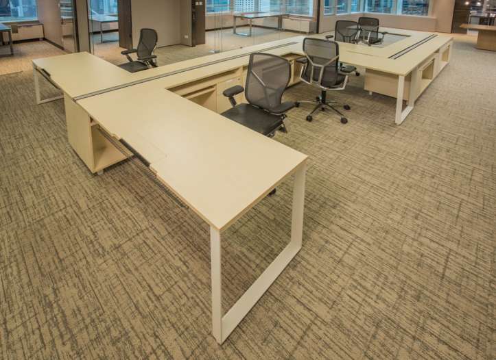 觀塘 皇廷廣場 - KLT Furniture