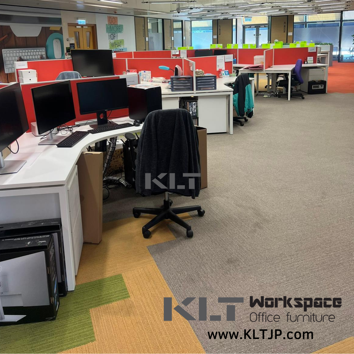 JBA001 數碼港道辦公室傢俬項目