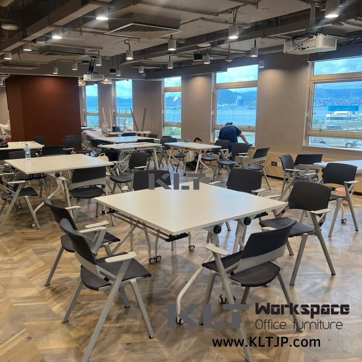 JBA063 香港大學學習與協作空間傢俬項目