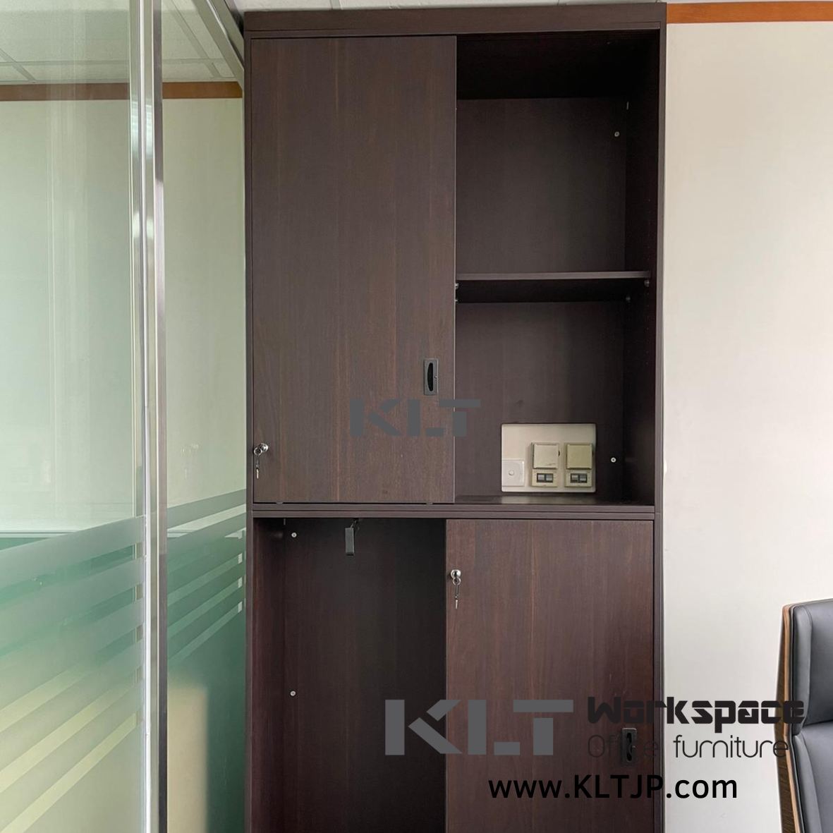 JBA081 新都會廣場行政辦公室傢俬項目