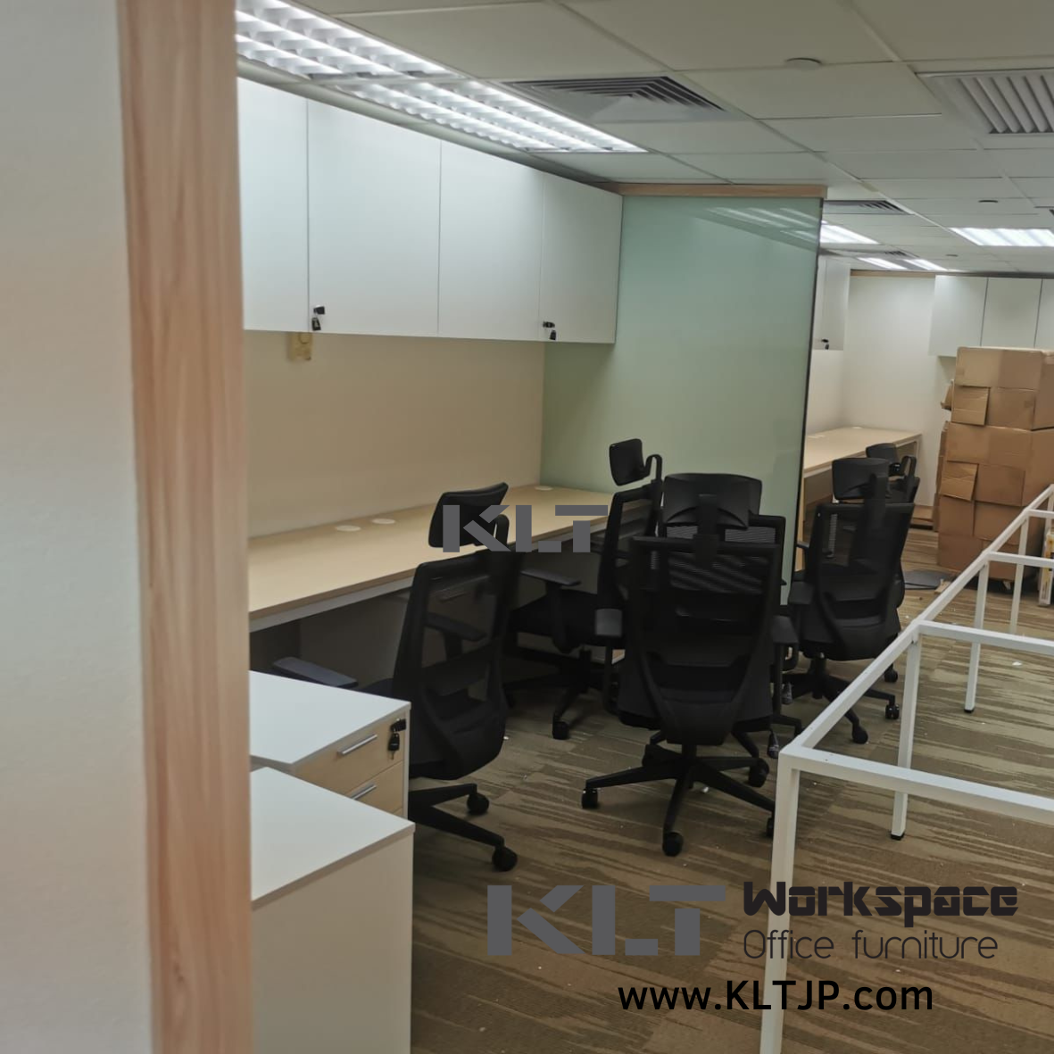 JBA133 大新金融中心辦公室傢俬項目