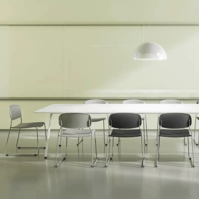 Kim Vetro 塑膠可堆疊培訓椅｜Stackable Training Chair