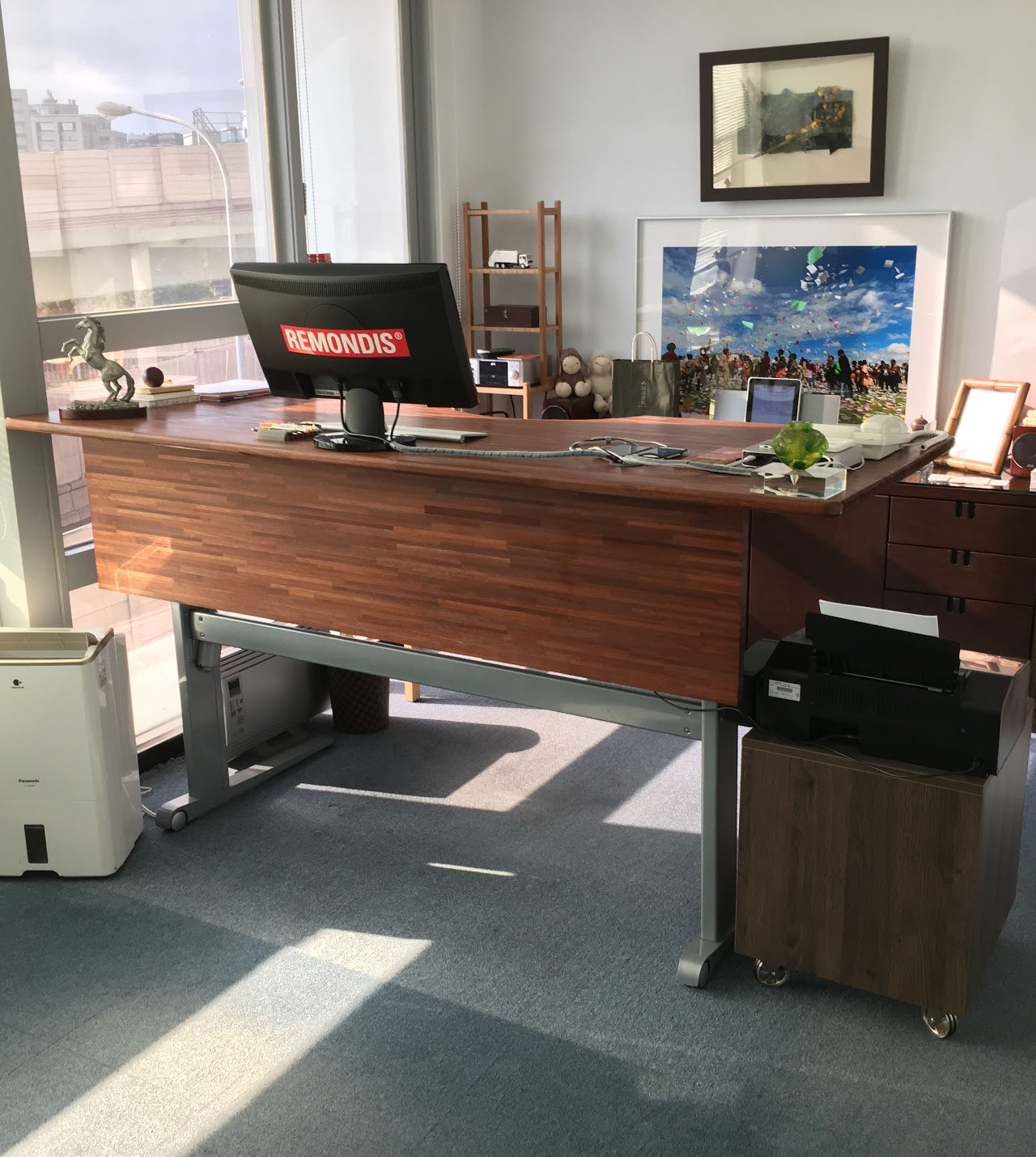 Job-1 人體工學桌子