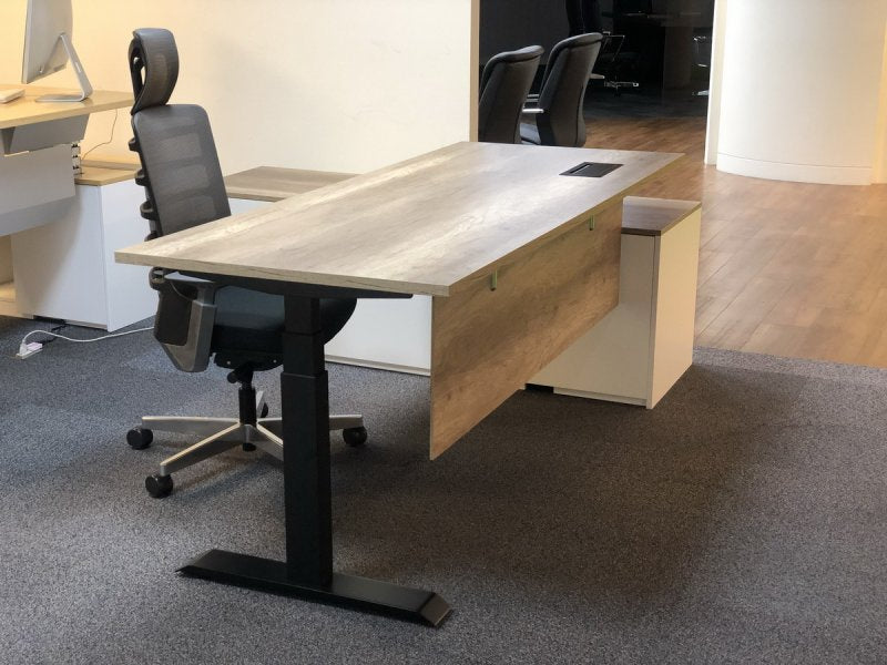 Job-7 人體工學桌