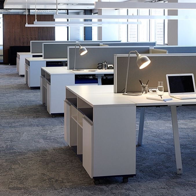 WD8200 Fresco 私隱屏風共享桌 Privacy Panel Desk